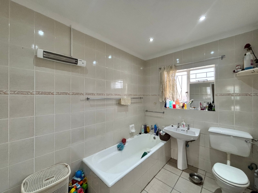 3 Bedroom Property for Sale in Flimieda North West